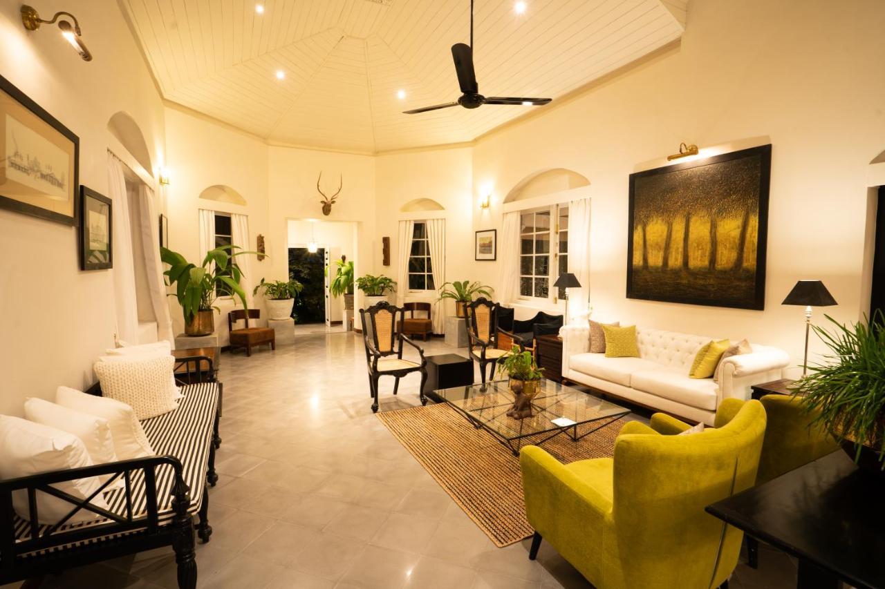 Glenross Living - A Collection Of 7 Private Pool Villas And 3 Colonial Suites Kalutara Bagian luar foto