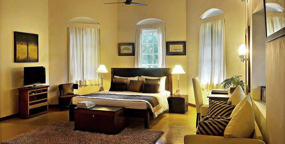 Glenross Living - A Collection Of 7 Private Pool Villas And 3 Colonial Suites Kalutara Bagian luar foto