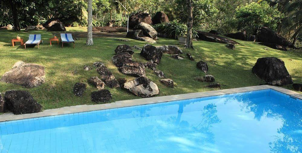 Glenross Living - A Collection Of 7 Private Pool Villas And 3 Colonial Suites Kalutara Bagian luar foto